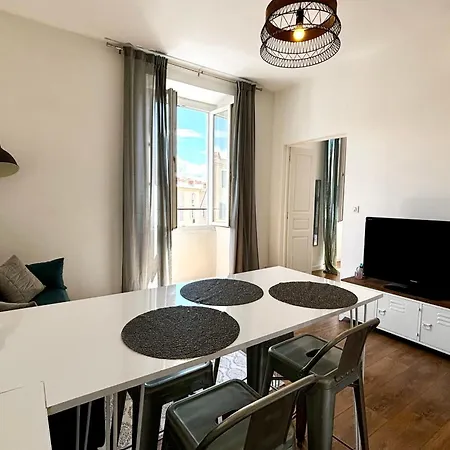 Apartment Le Grand Napo T2 En Centre *